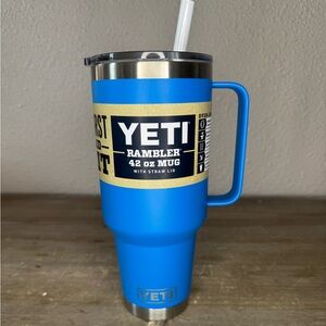 Big Wave Blue YETI® 42 Ounce Travel - Authentic, Brand New, with straw & lid